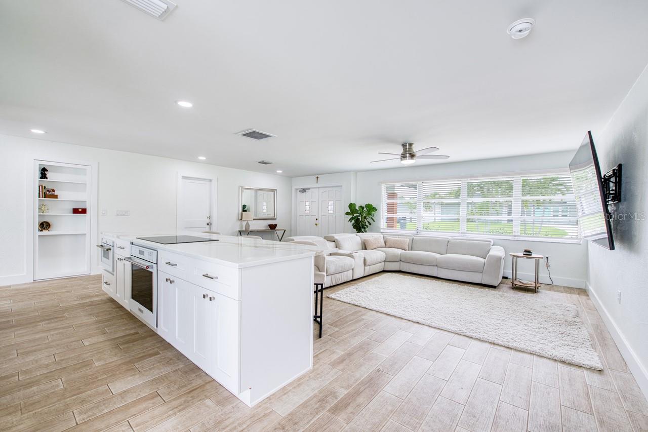 CAPRI ISLE SUB - Residential