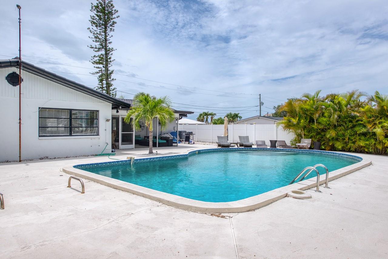 CAPRI ISLE SUB - Residential
