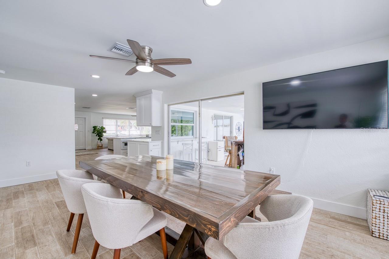 CAPRI ISLE SUB - Residential