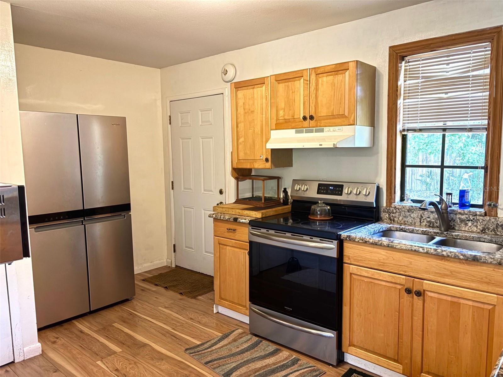 CRESCENT SHORES HEIGHTS - Residential