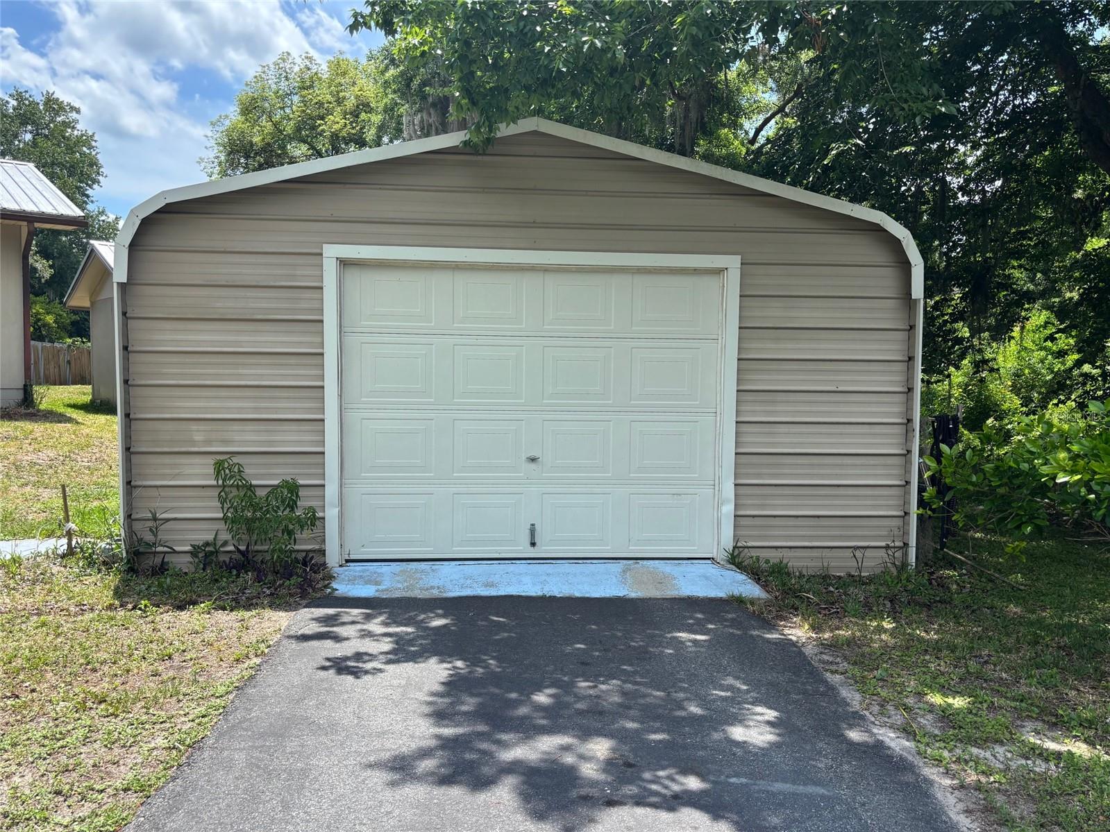 CRESCENT SHORES HEIGHTS - Residential