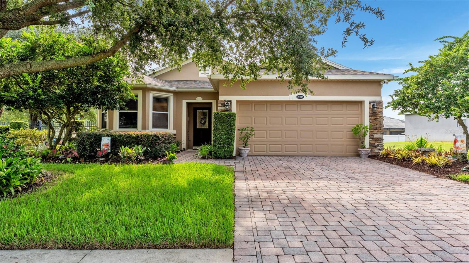 CROSSROADS/LK REGION - Residential
