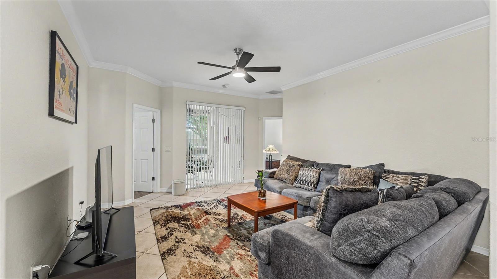 CROSSROADS/LK REGION - Residential