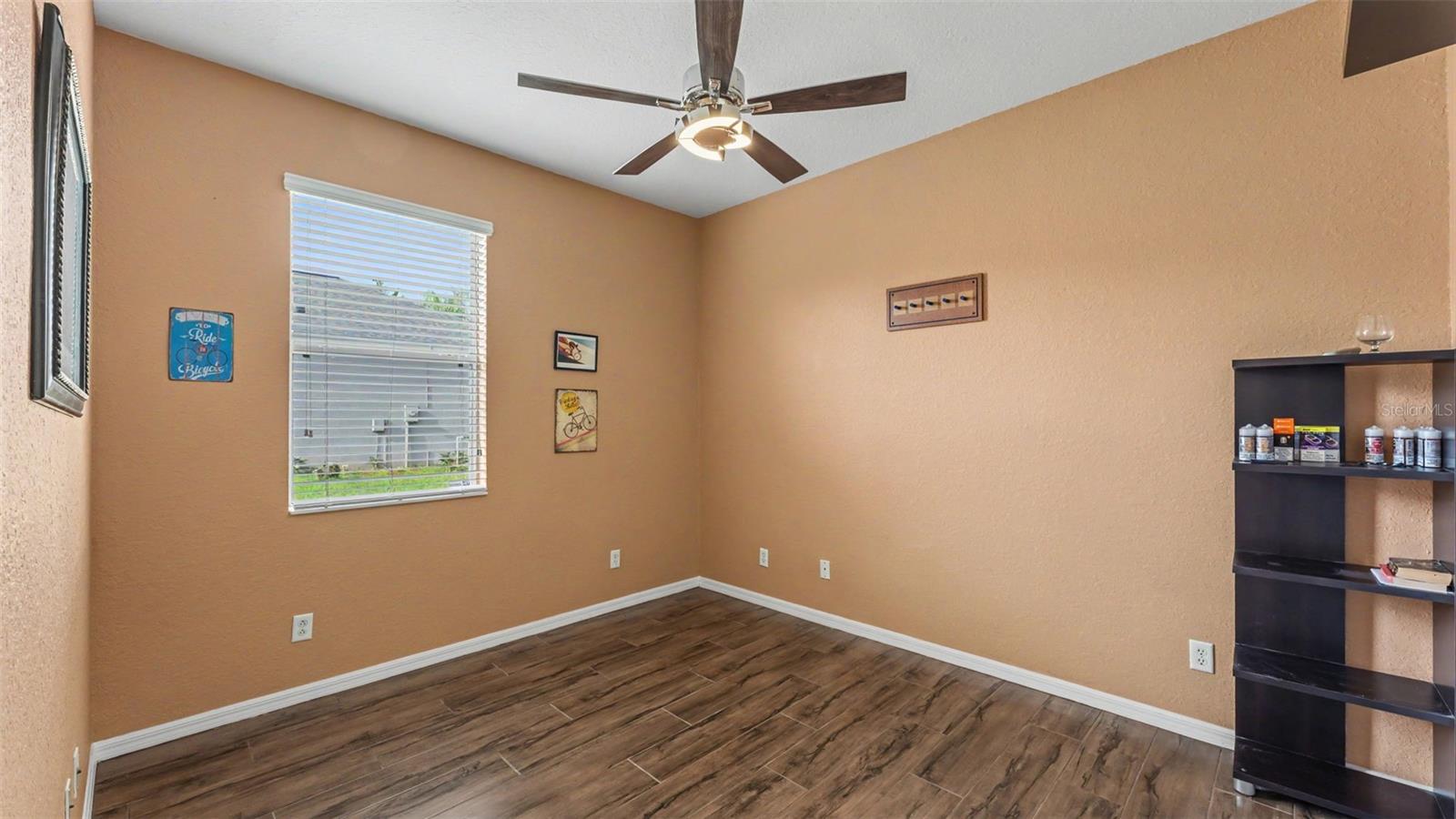 CROSSROADS/LK REGION - Residential