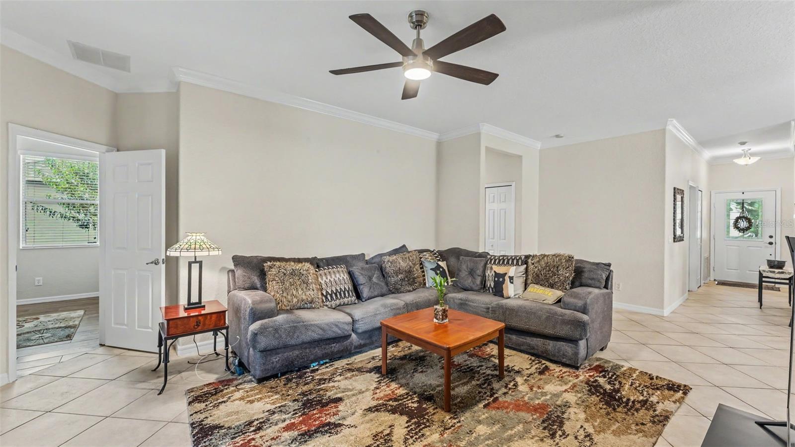 CROSSROADS/LK REGION - Residential