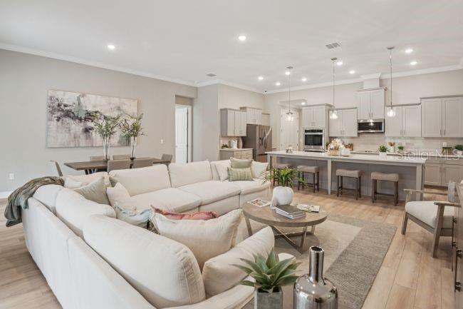 APPLEWOOD RESERVE - Residential