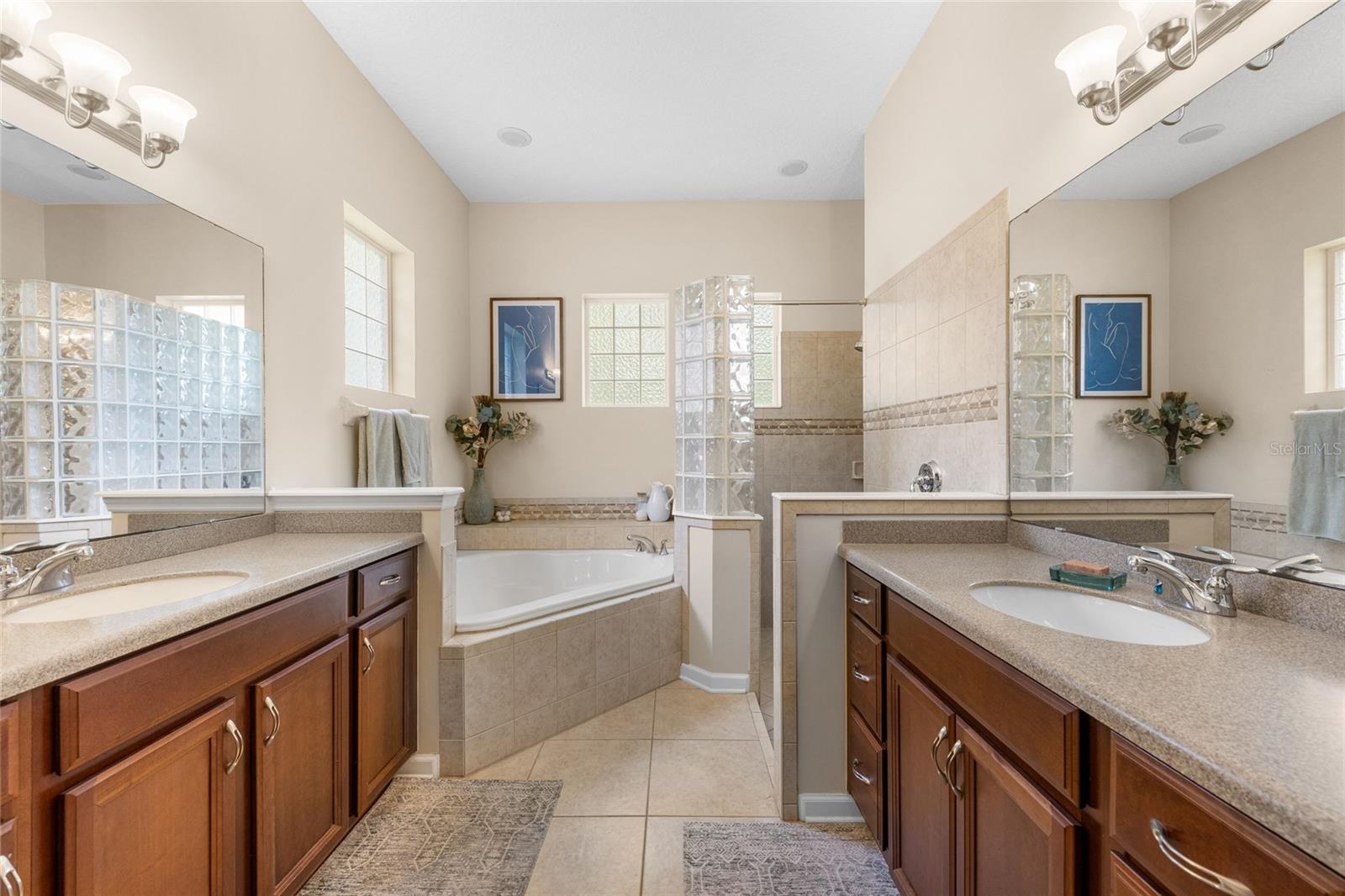 WORTHINGTON PARK - Residential