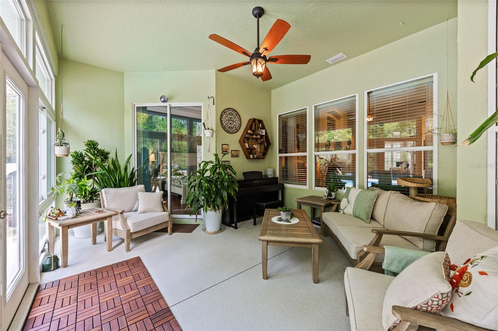 WORTHINGTON PARK - Residential