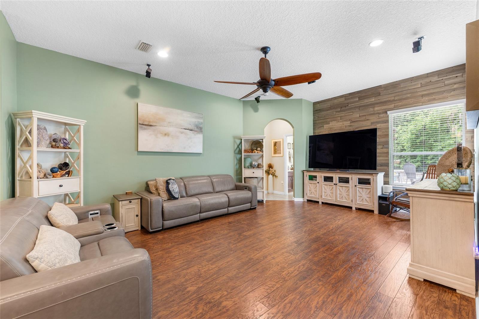 WORTHINGTON PARK - Residential