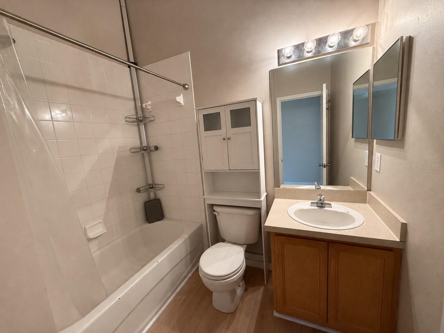 OSPREY RUN TOWNHOMES PH 2 - Residential Lease