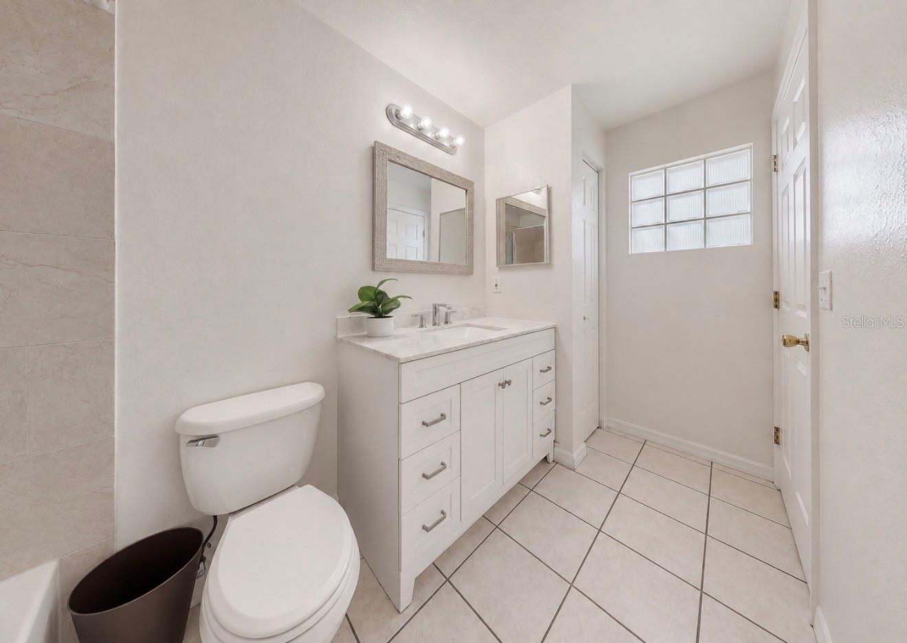 APOLLO BEACH UNIT ONE PT ONE - Residential
