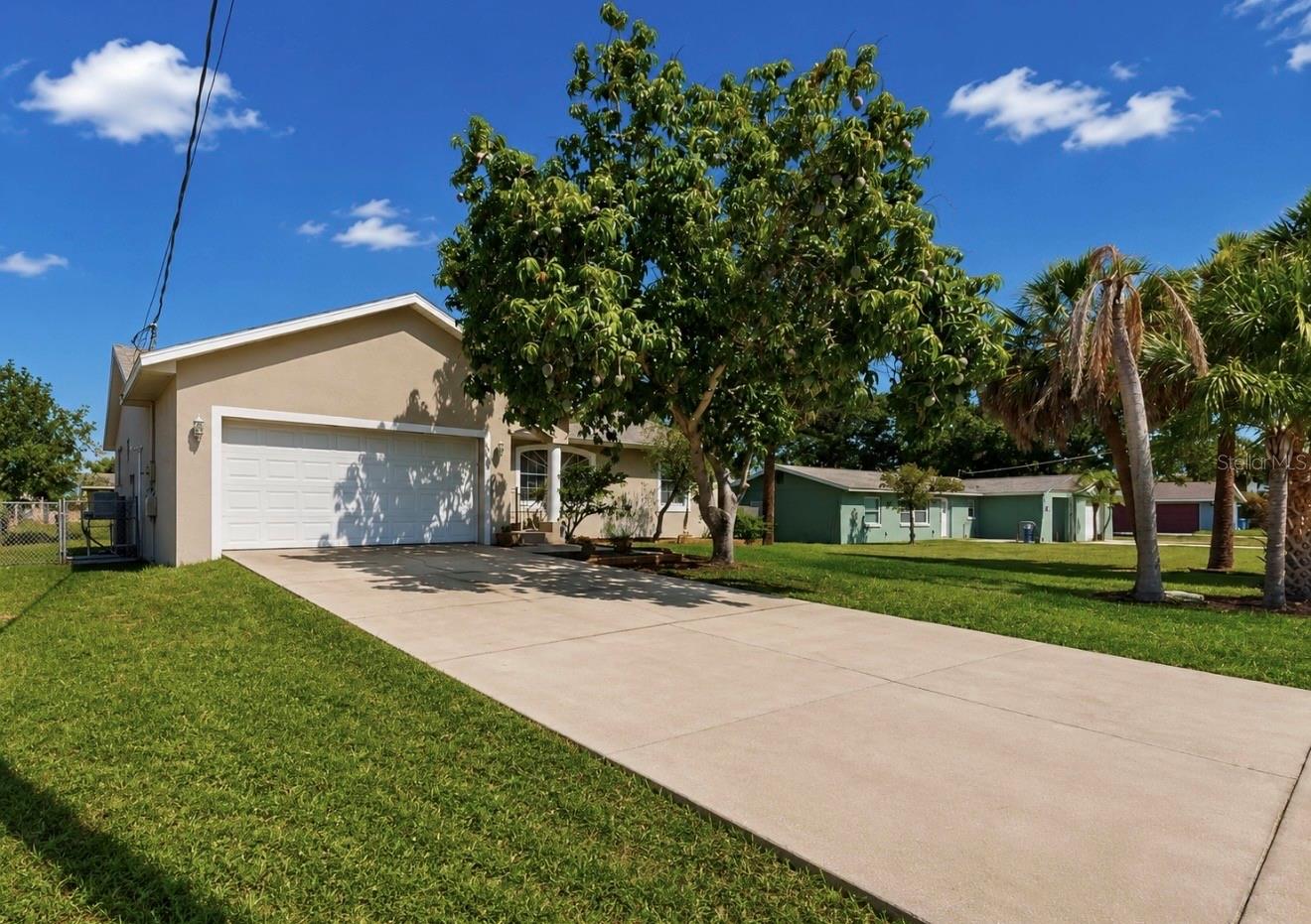 APOLLO BEACH UNIT ONE PT ONE - Residential