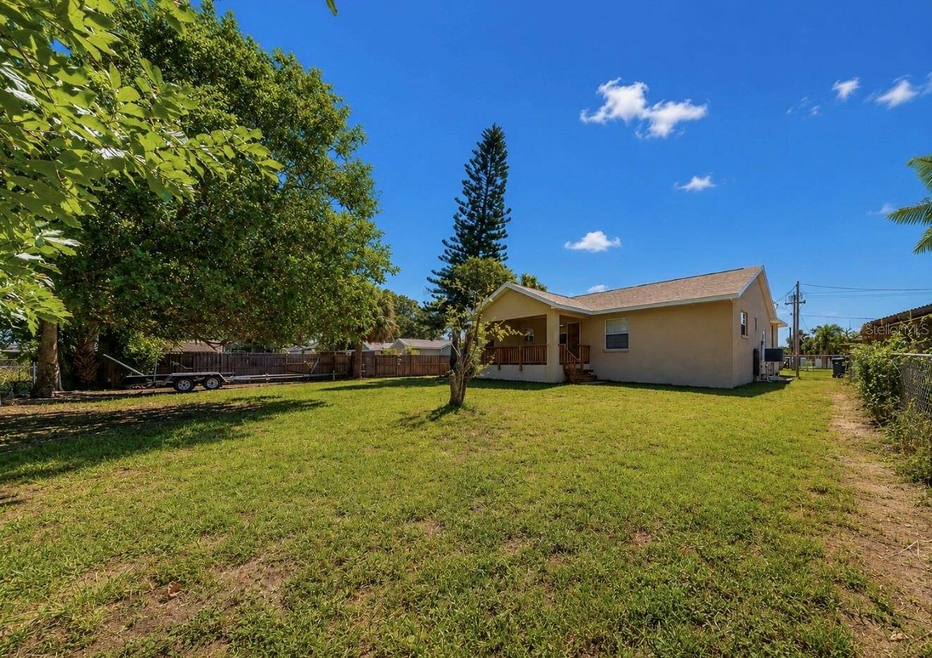 APOLLO BEACH UNIT ONE PT ONE - Residential