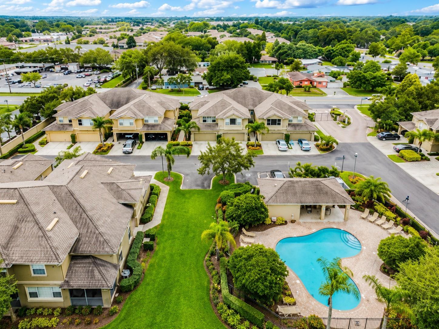PALMBROOKE TWNHMS - Residential Lease