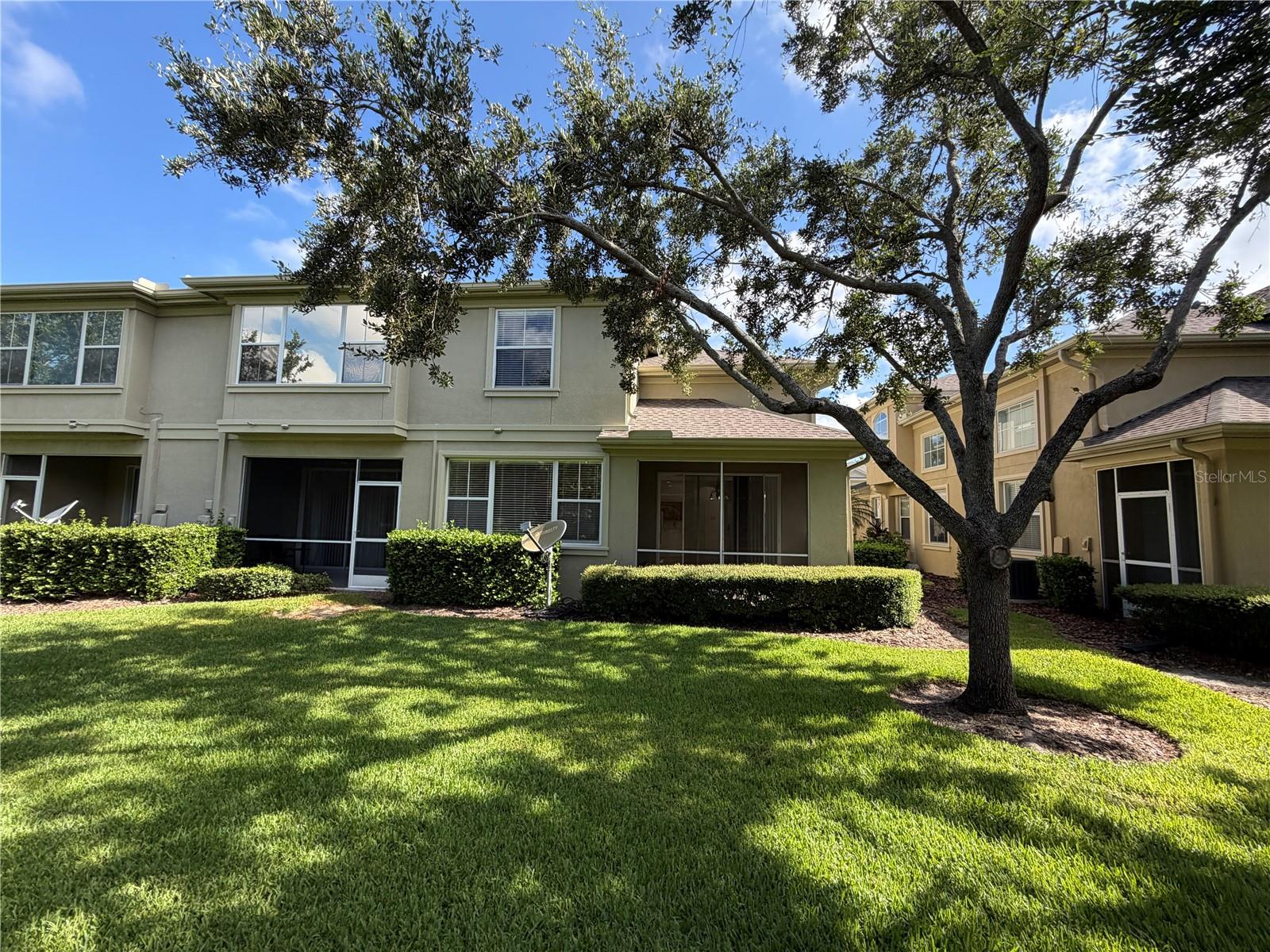 PALMBROOKE TWNHMS - Residential Lease