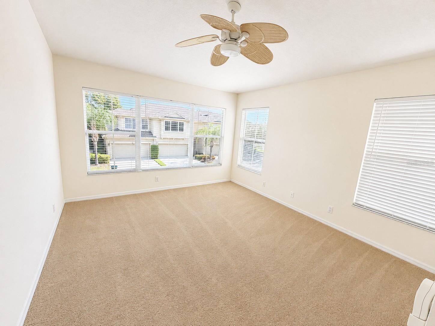 PALMBROOKE TWNHMS - Residential Lease