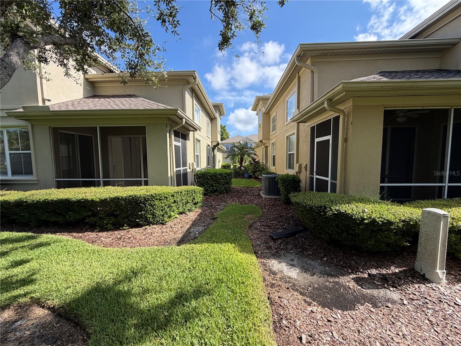 PALMBROOKE TWNHMS - Residential Lease