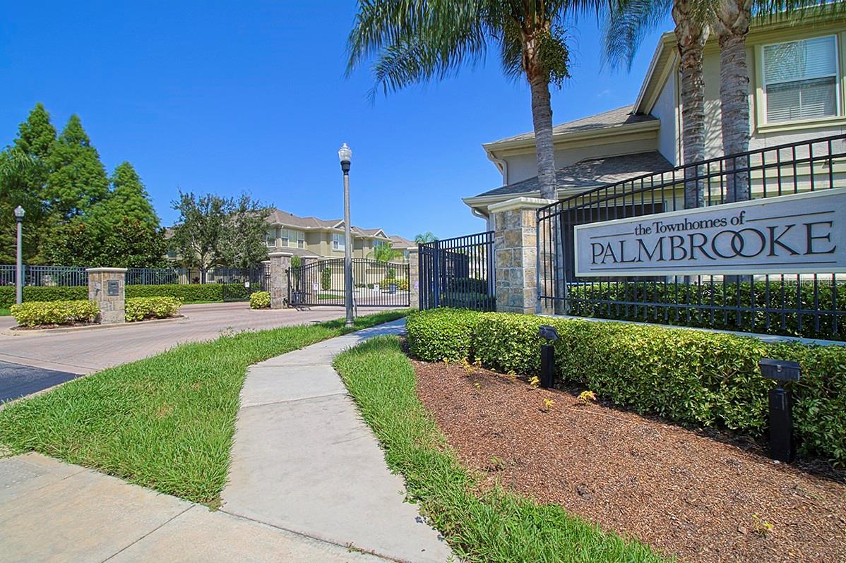 PALMBROOKE TWNHMS - Residential Lease