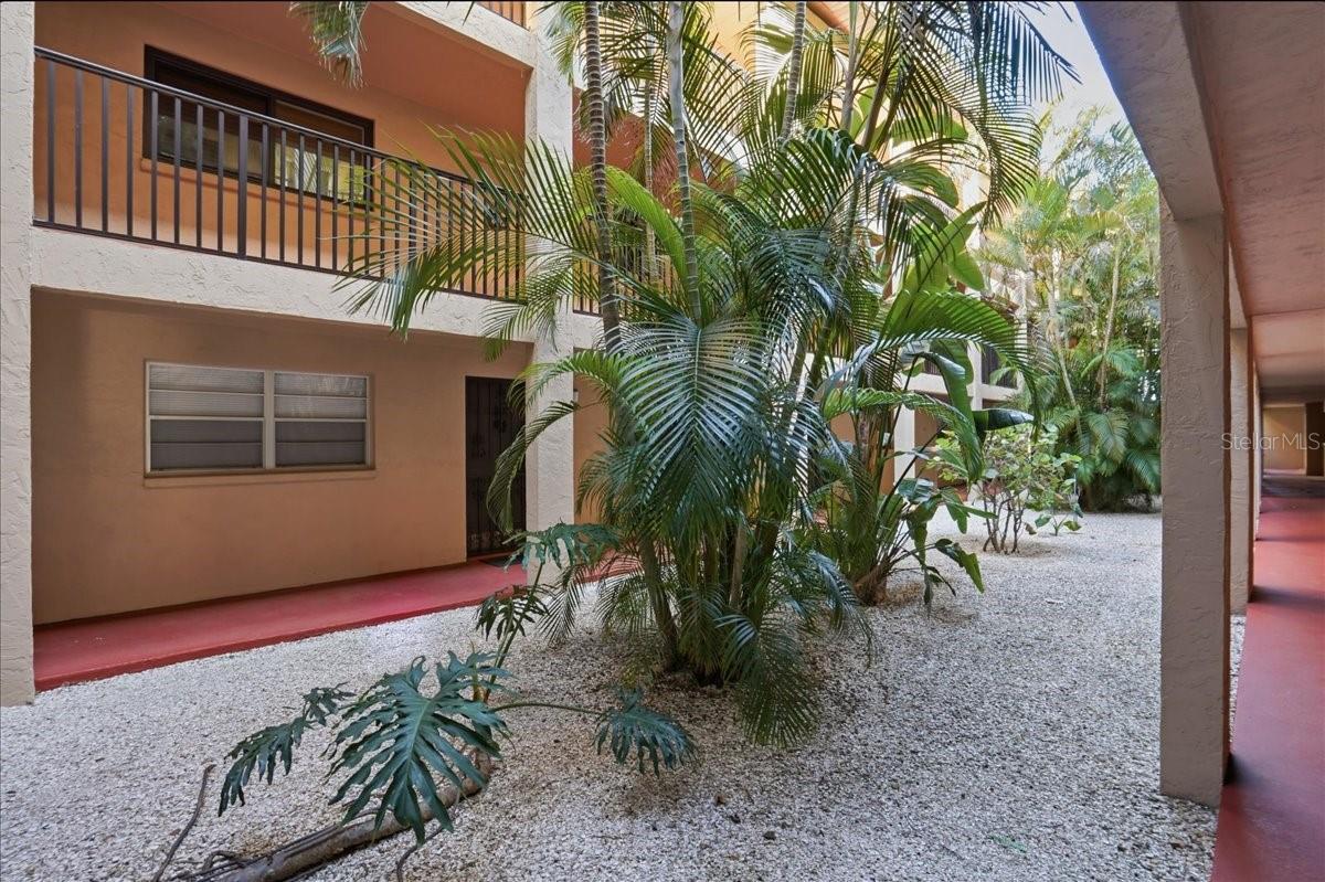 PLAZA GARDENS - Residential