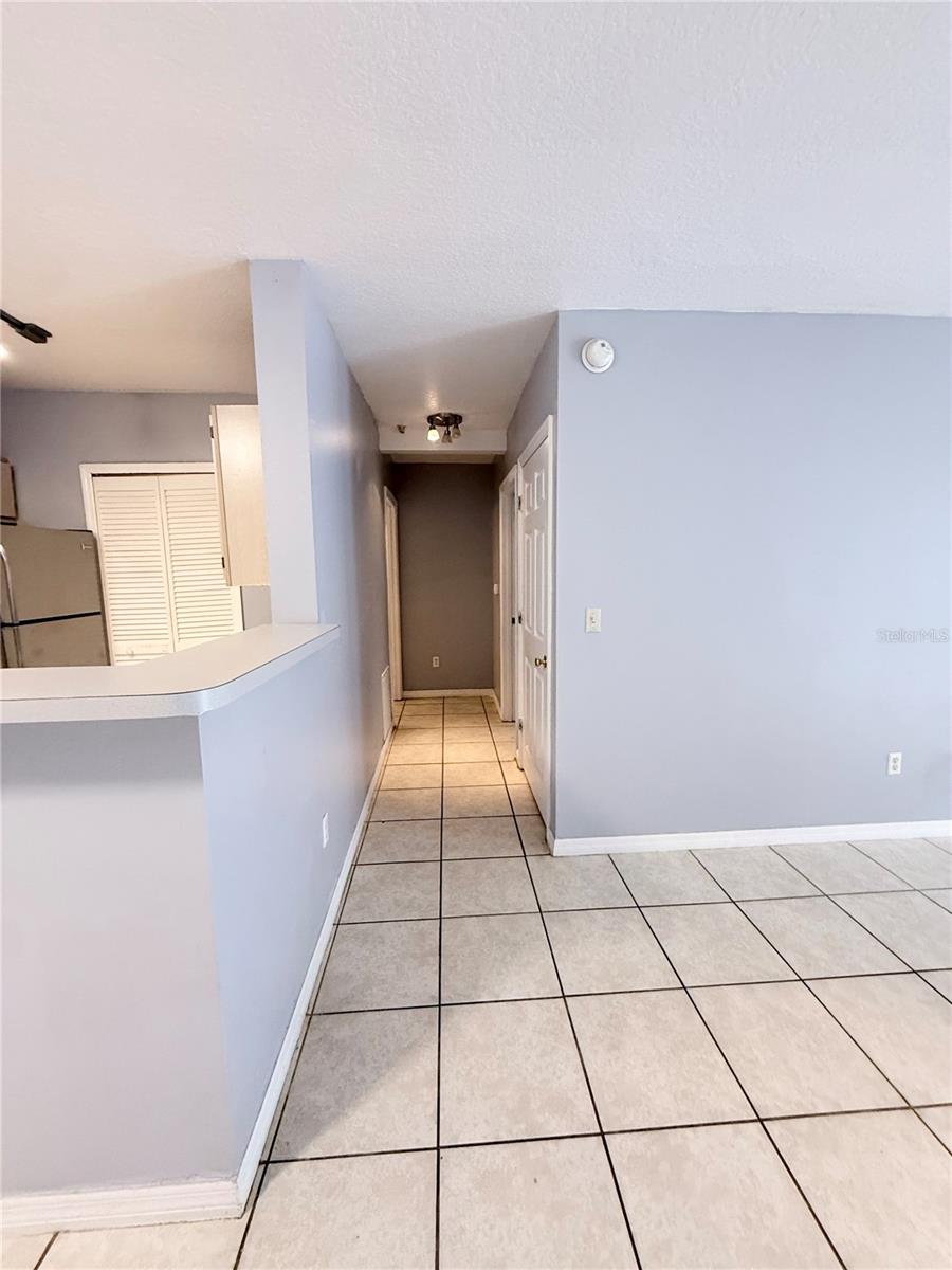 SUNERT LAKE - Residential