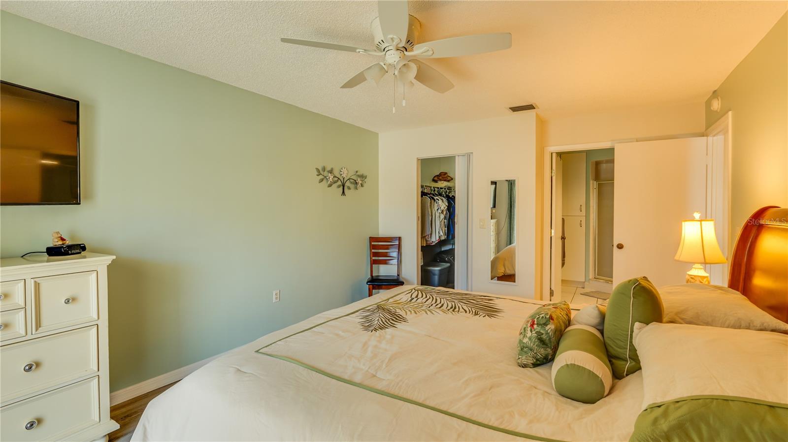 NEW HAVEN CONDO - Residential