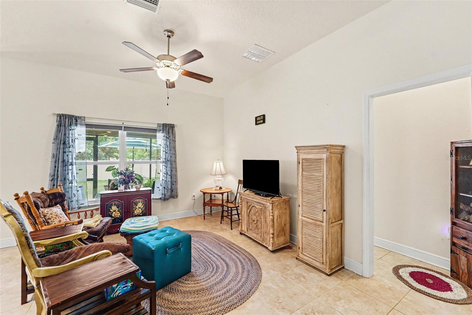 SUMMER CHASE - Residential