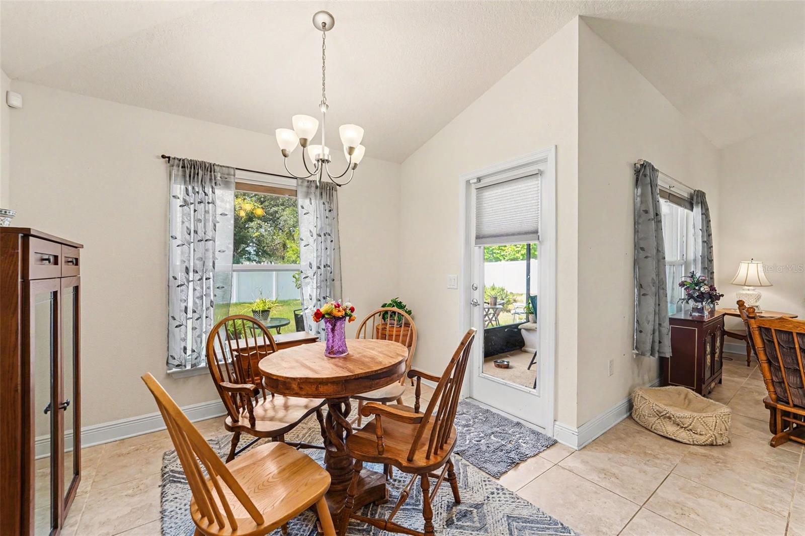 SUMMER CHASE - Residential
