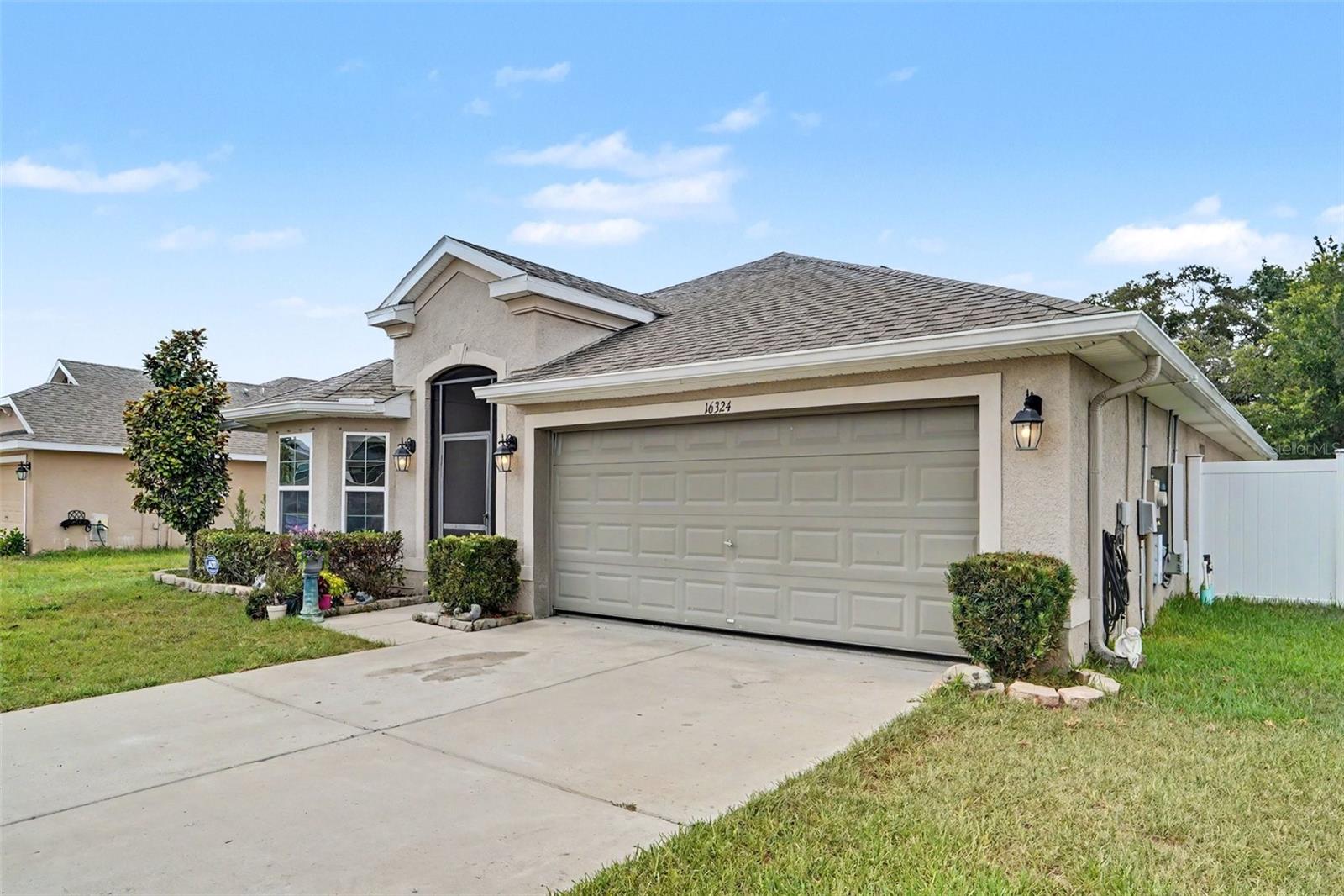SUMMER CHASE - Residential