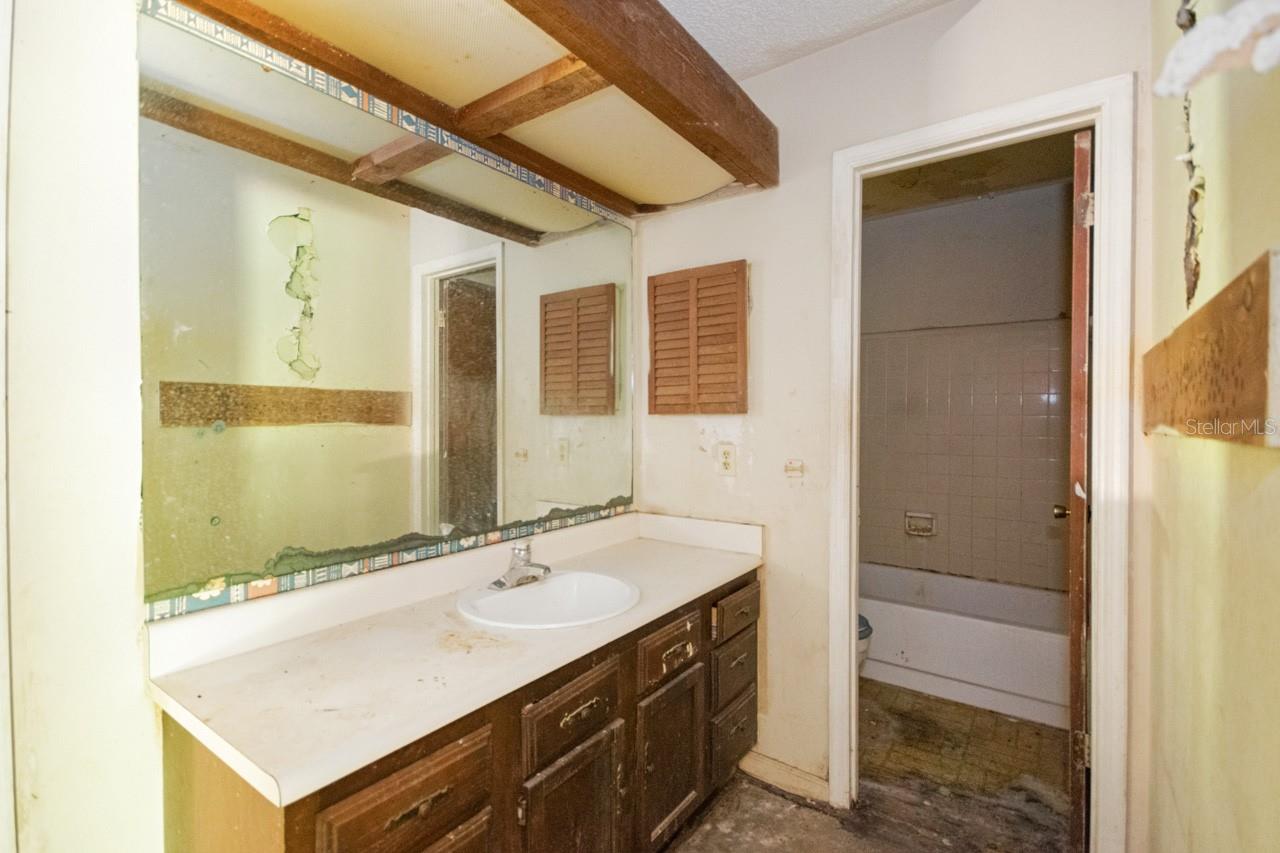 KILLEARN ACRES - Residential