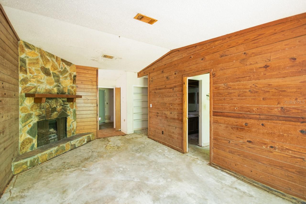 KILLEARN ACRES - Residential
