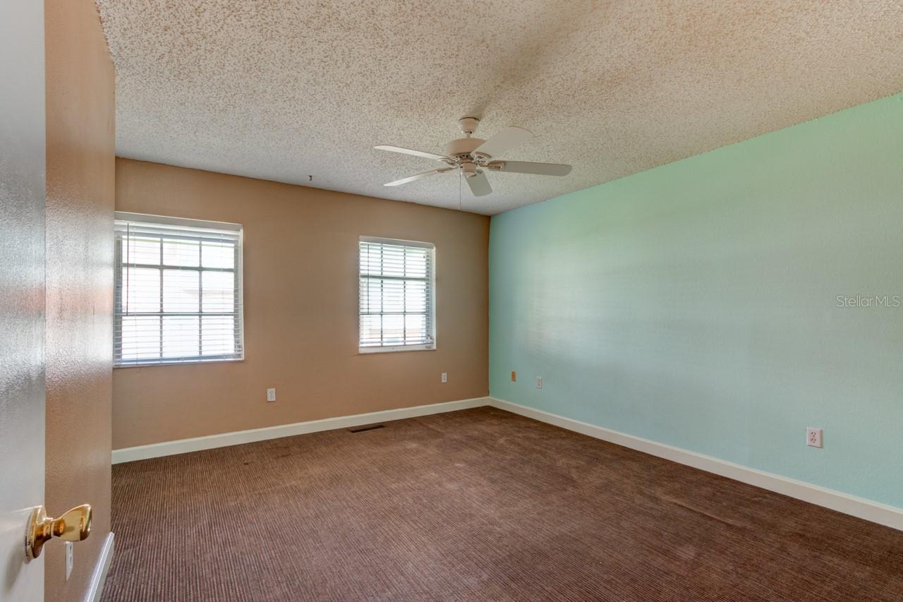 TALLWOOD OAKS CONDO - Residential