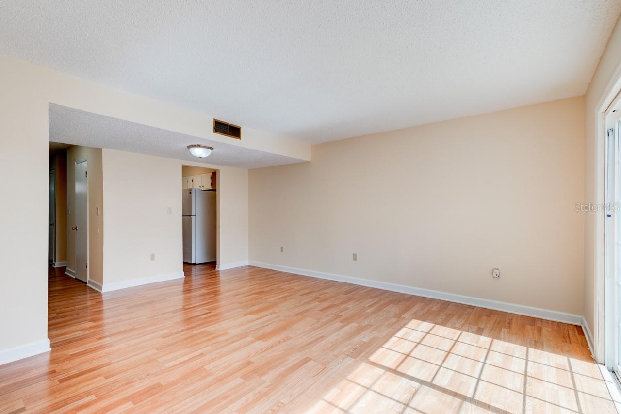 TALLWOOD OAKS CONDO - Residential
