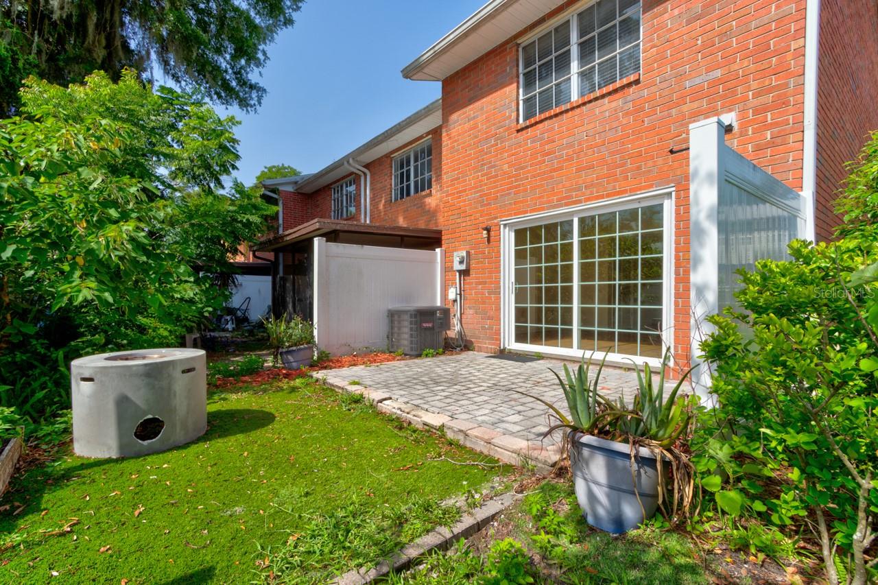 TALLWOOD OAKS CONDO - Residential