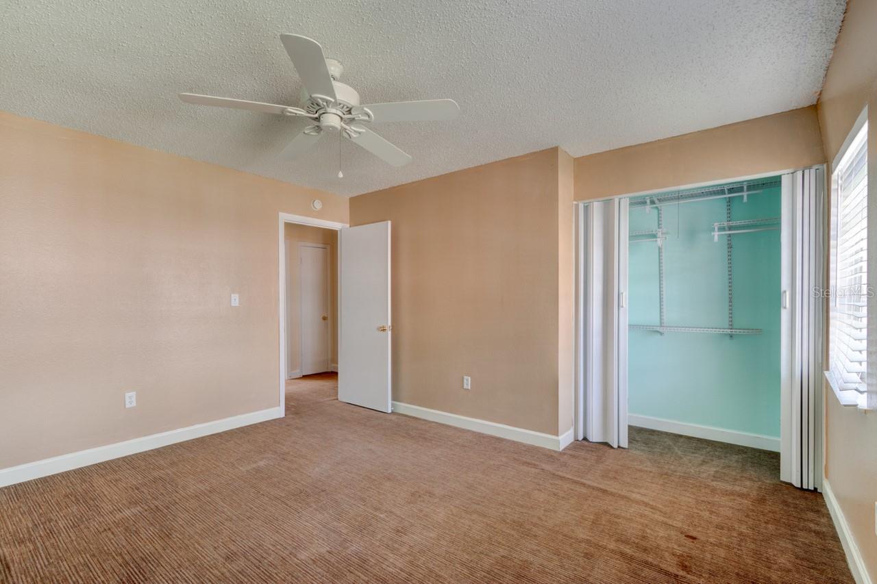 TALLWOOD OAKS CONDO - Residential