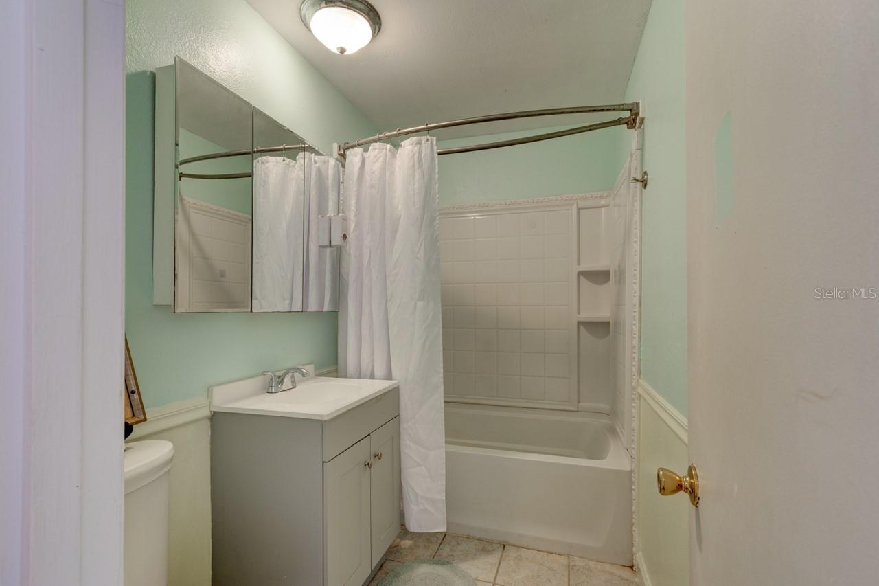 TALLWOOD OAKS CONDO - Residential