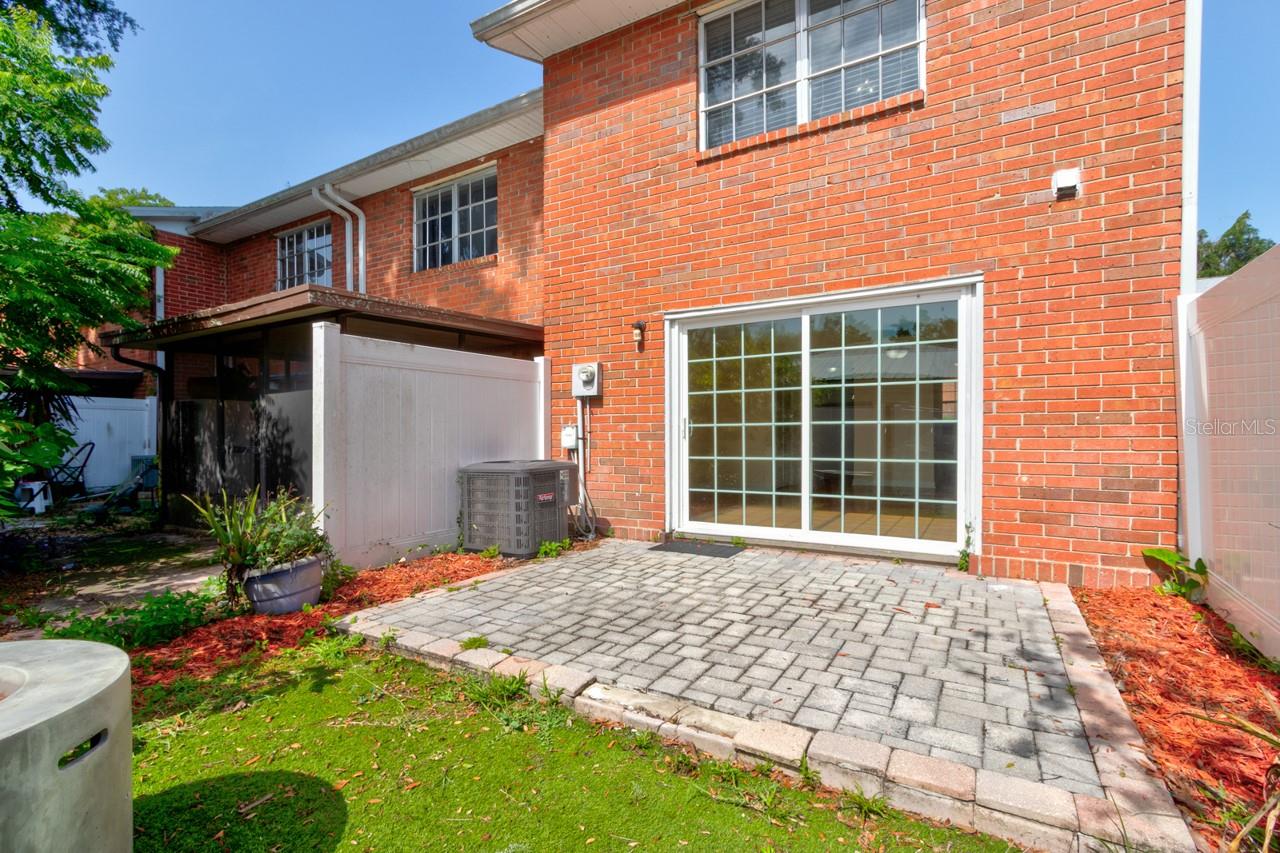 TALLWOOD OAKS CONDO - Residential
