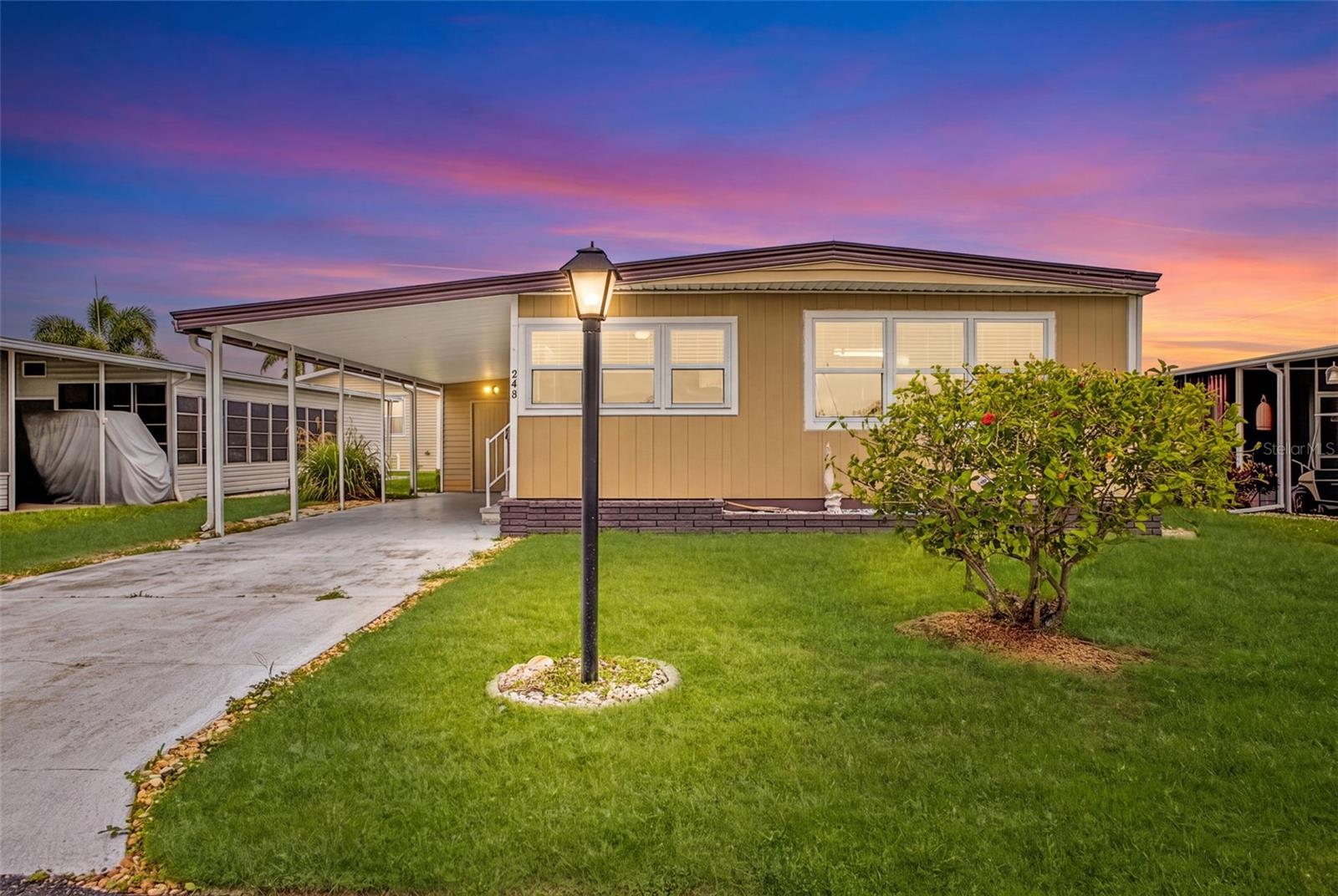 LA CASA MHP CO-OP - Residential