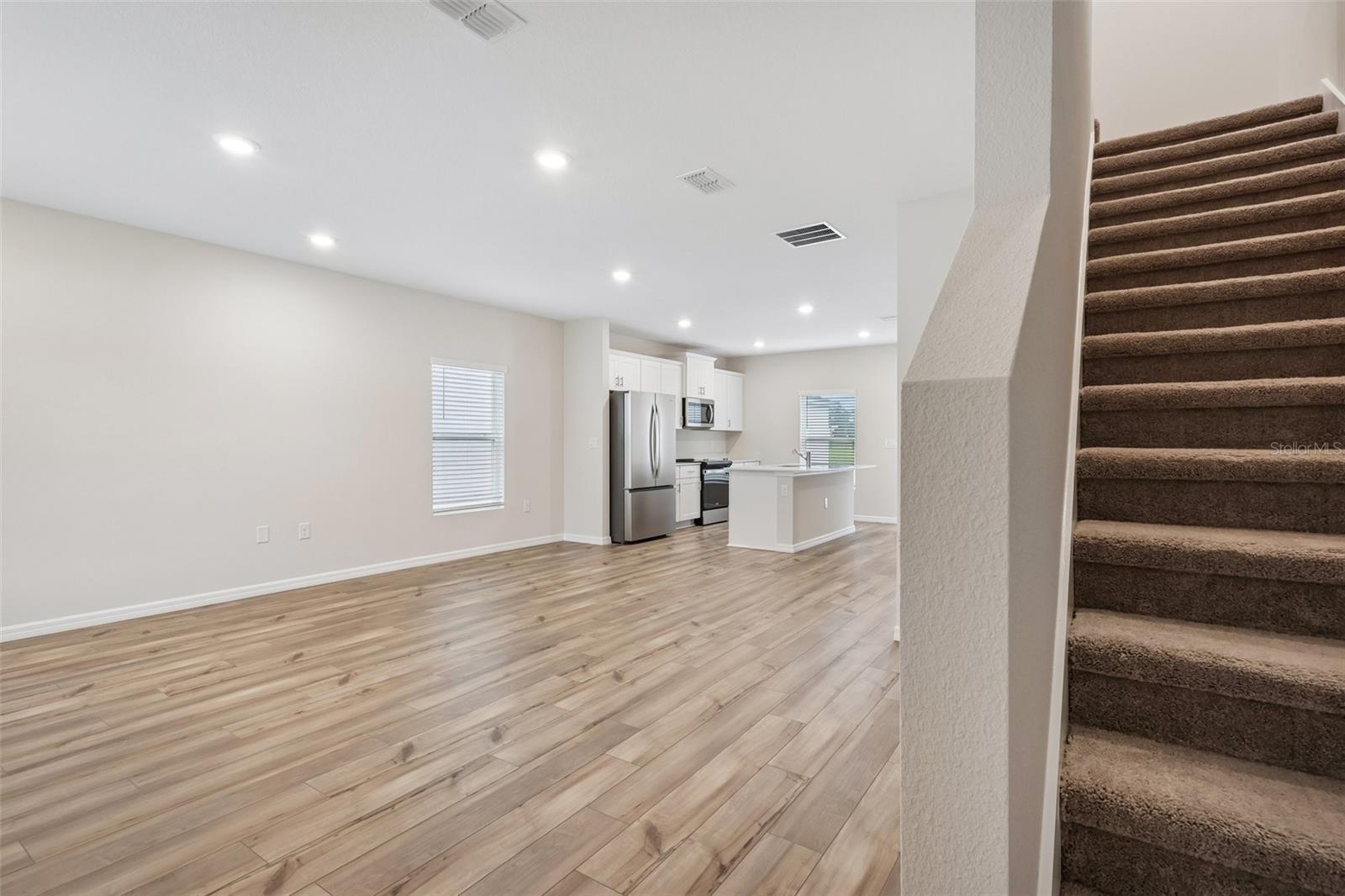 PASADENA RIDGE - Residential