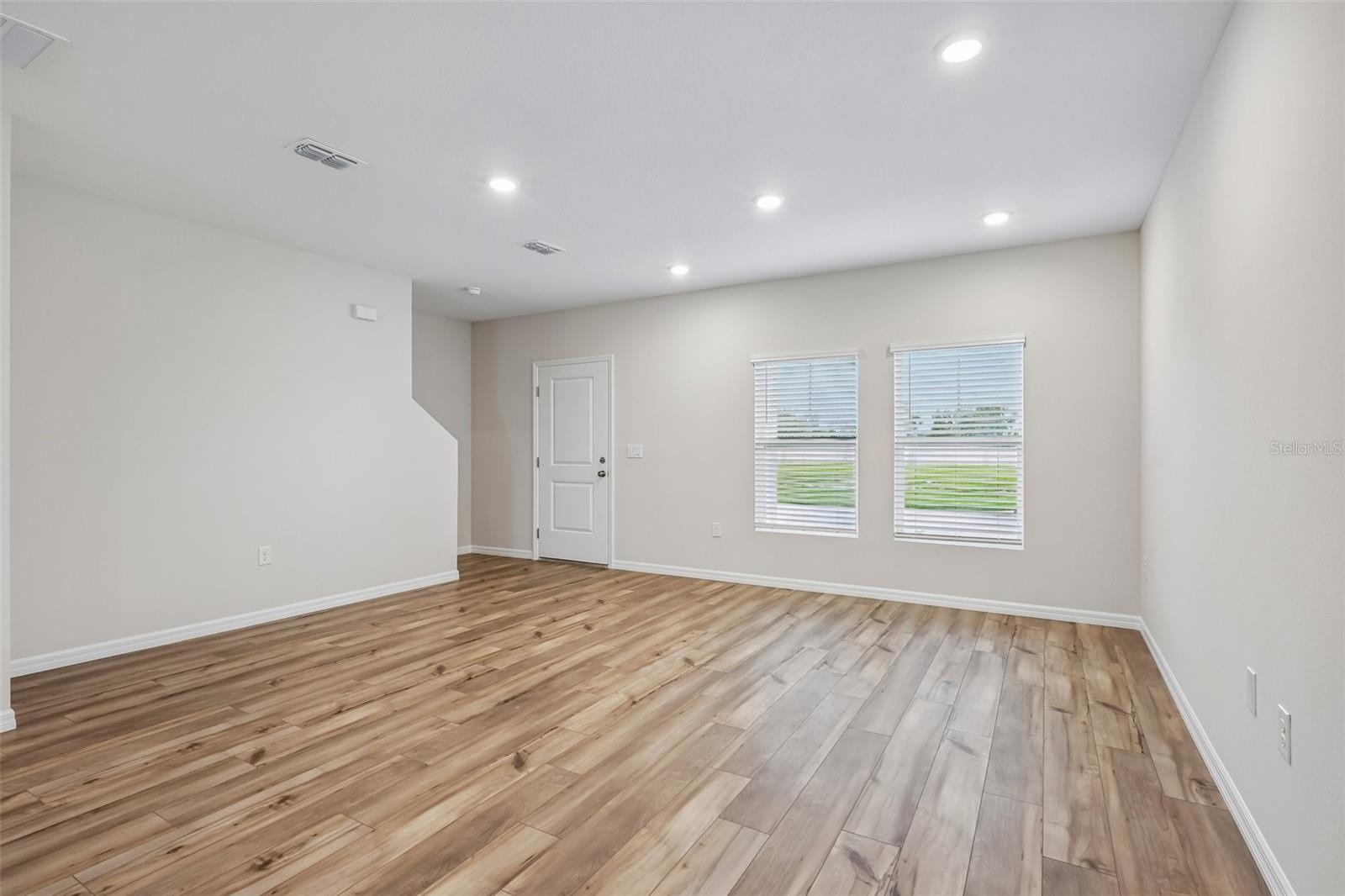 PASADENA RIDGE - Residential