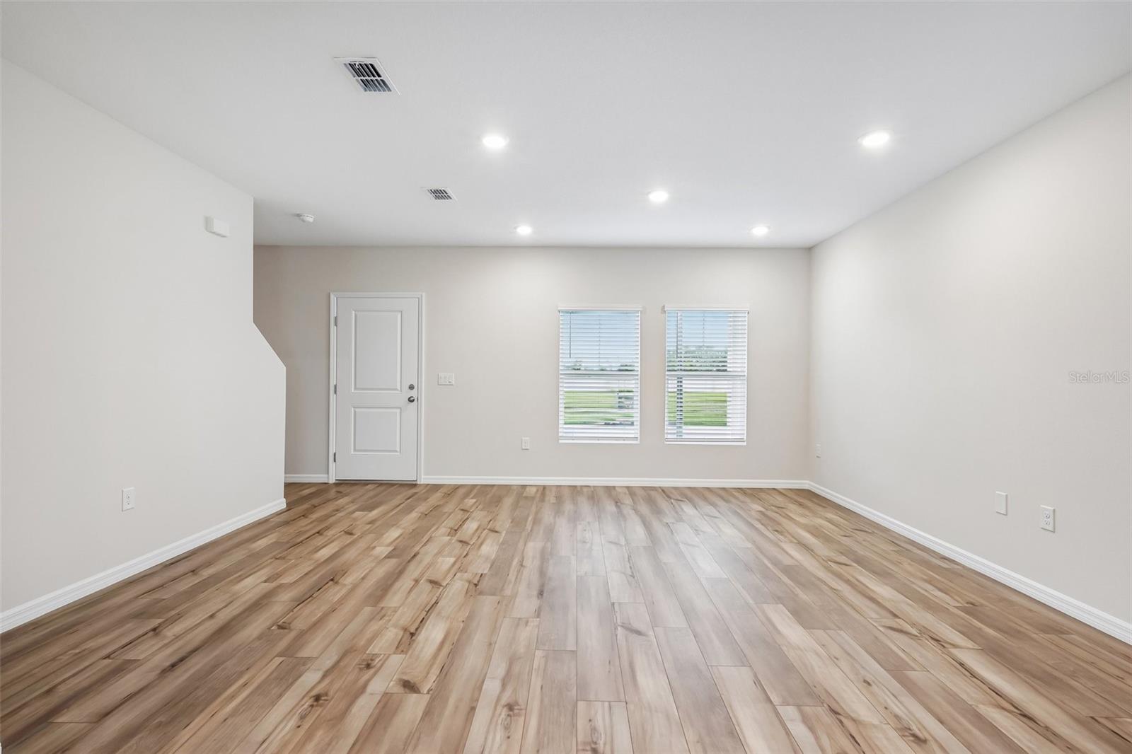PASADENA RIDGE - Residential