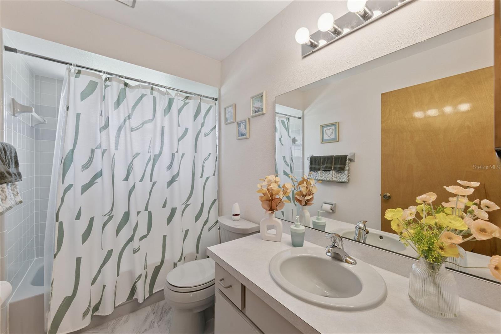 LAKE MARIE ESTATES REP - Residential