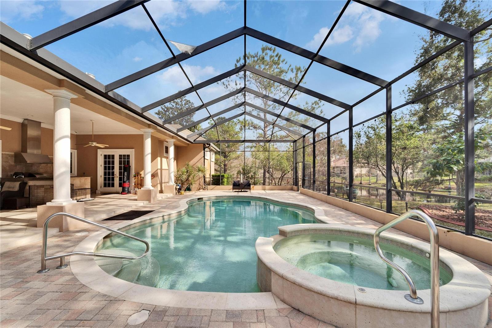 KEYSTONE SHORES ESTATES - Residential