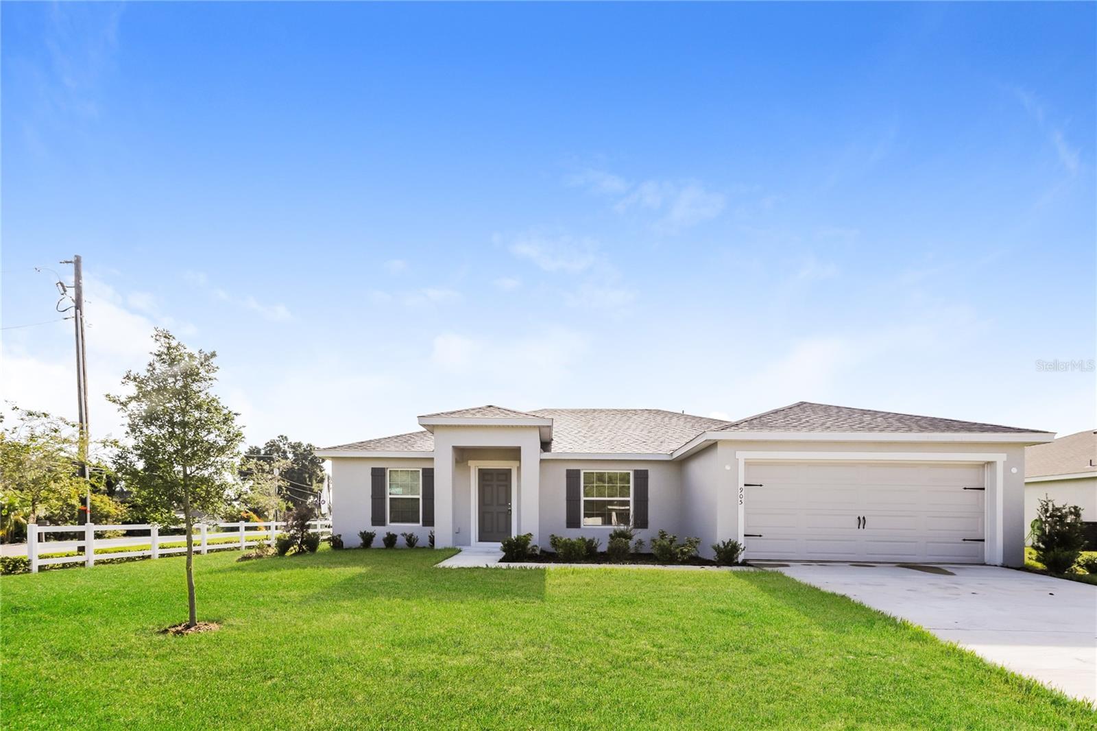 Come here to live your best life in Eagle Lake!  This beautiful home boasts plenty of space to entertain guests, and is a hidden gem deep in the heart of Polk County.  Call for more details before it is gone.