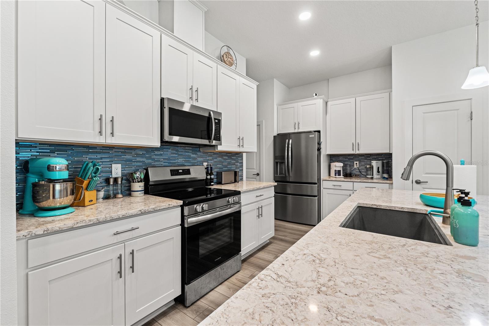 ROYAL HIGHLANDS - Residential