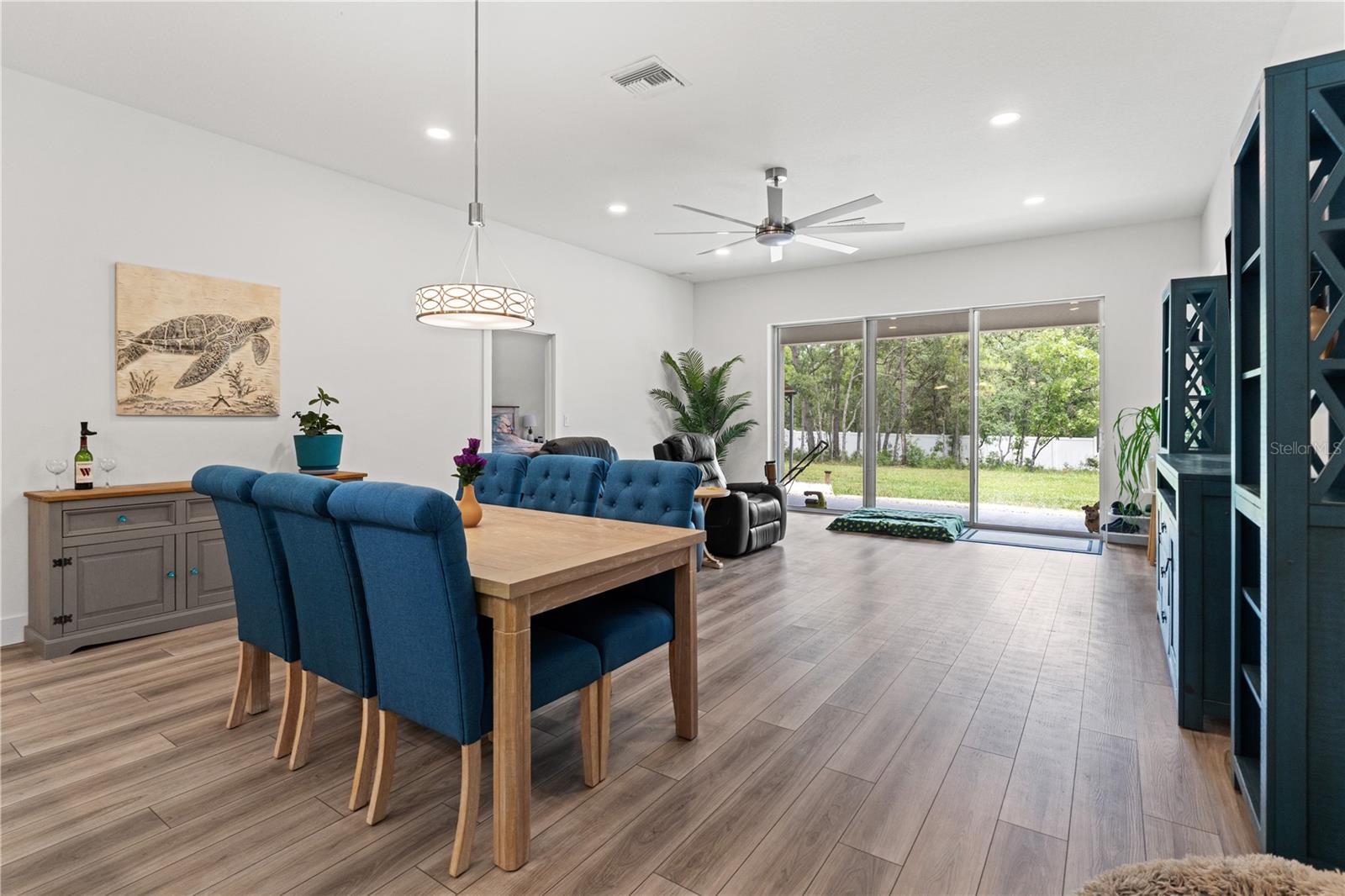 ROYAL HIGHLANDS - Residential