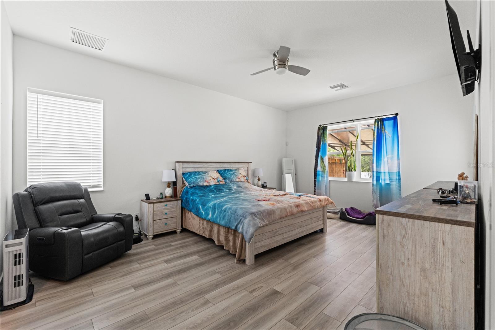 ROYAL HIGHLANDS - Residential