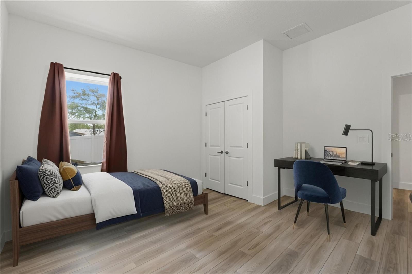 ROYAL HIGHLANDS - Residential