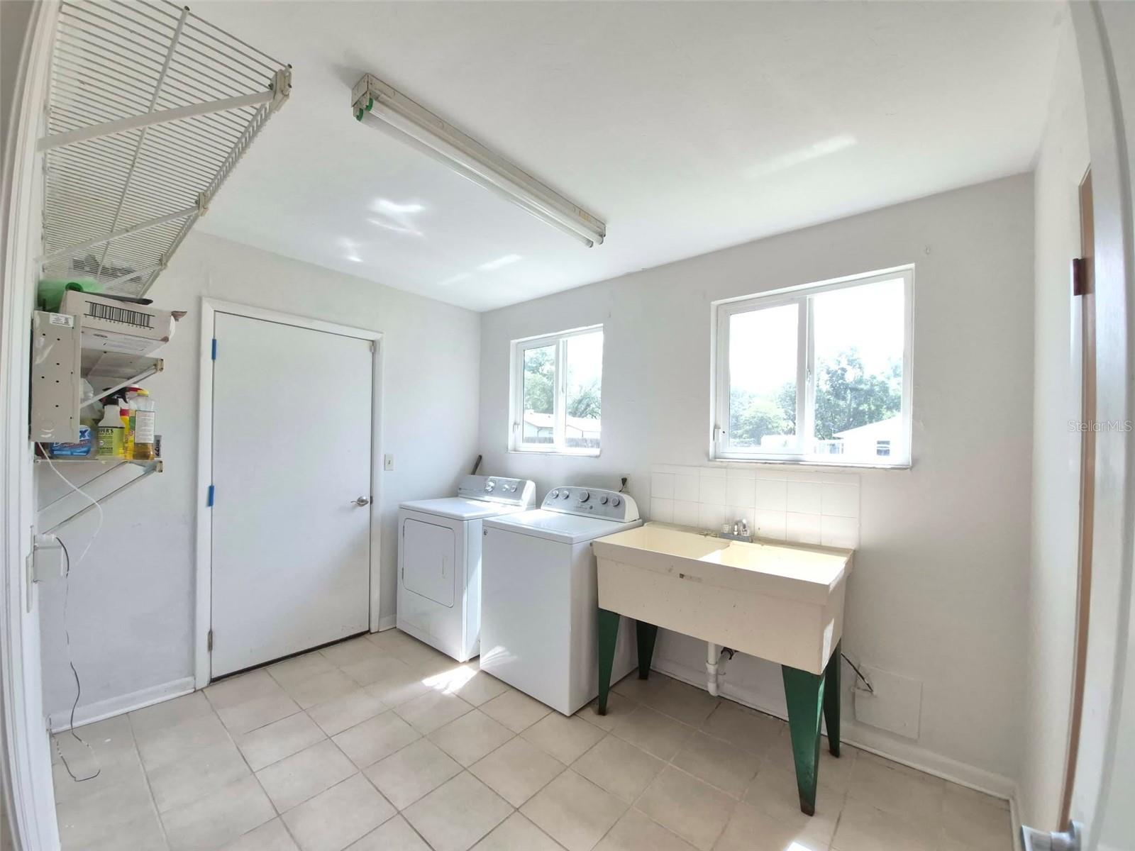 REPLAT SYLVANIA TERRACE - Residential