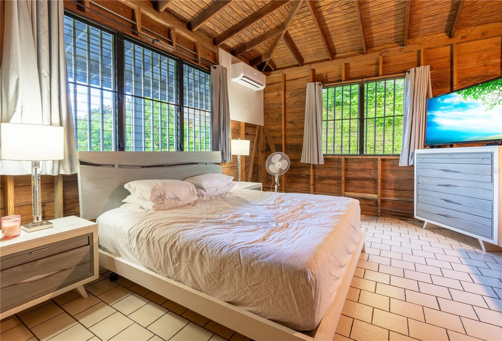 IVELISE PÉREZ FIGUEROA, Y, JOSÉ E. ZAITER MARTÍ - Residential