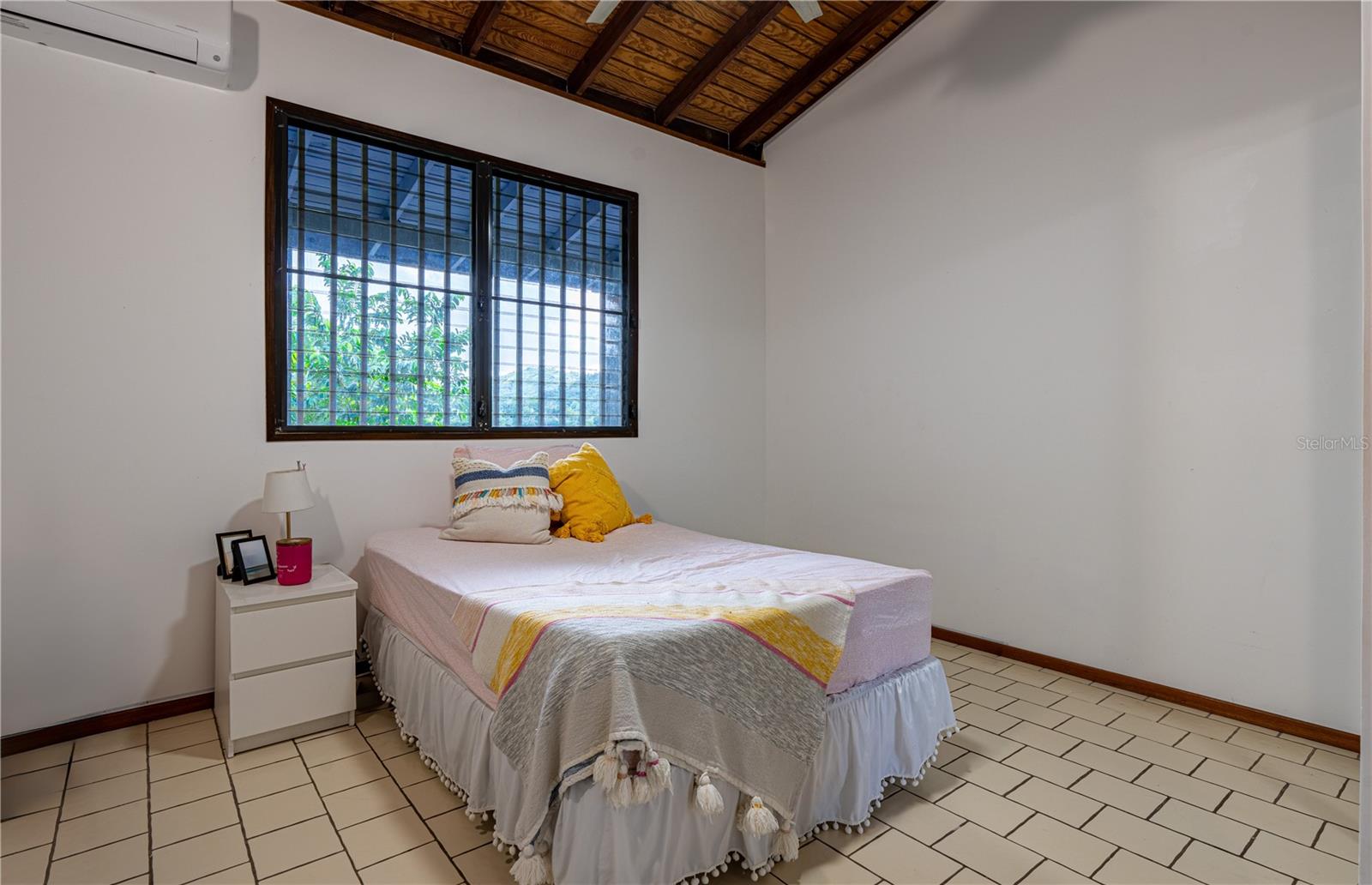 IVELISE PÉREZ FIGUEROA, Y, JOSÉ E. ZAITER MARTÍ - Residential